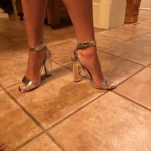 Steve Madden Shoes - Steve Madden 5in Silver Treasure Strappy Heel Sz7M Steve Madden Shoes - Steve Madden 5in Silver Treasure Strappy Heel Sz7M